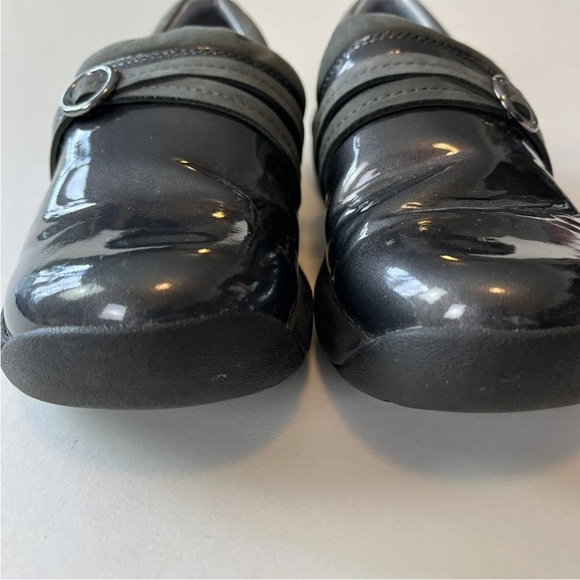 Nurse Mates Womens Nursing Shoes Dark Gray Patent Style Slip On Clog Size 7M - Picture 4 of 9